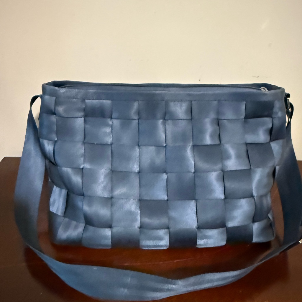 Harveys Original Seatbelt Bag Large Blue Navy Tote Handbag
